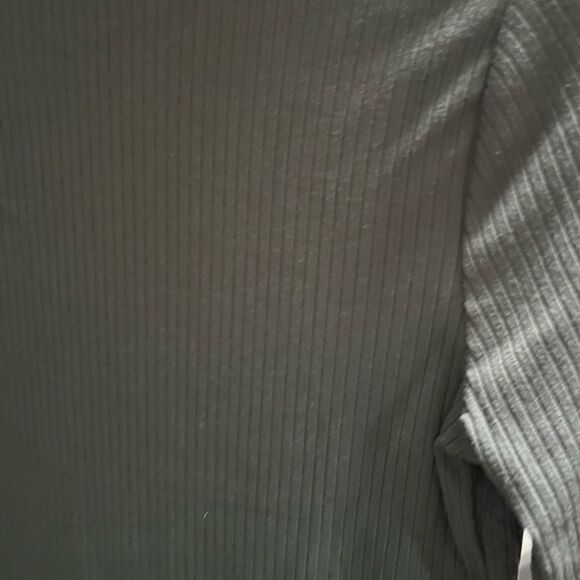 NWOT Forest Green Long Sleeve Top by Splendid Small #116 - Picture 3 of 5